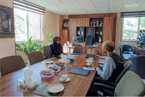 نشست مدیرعامل خانه هم‌افزایی انرژی و آب با مدیرعامل شرکت تولید نیروی برق خراسان پیرامون مسائل خصوصی‌سازی نیروگاه‌ها و چالش‌های ساخت بار اول برگزار شد. در این جلسه مشکلات برخی از شرکت‌های نیروگاهی عضو خانه هم‌افزایی برای حل و پیگیری مطرح گردید.