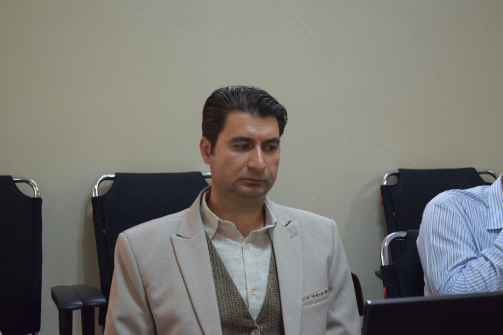 احمدیان حسینی نماینده شرکت بهرهبرداری نفت و گاز شرق